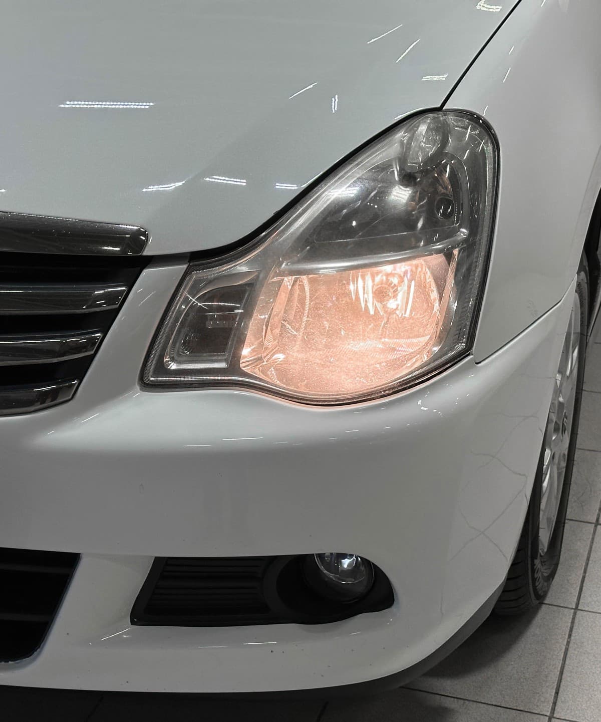 Nissan Almera - 4