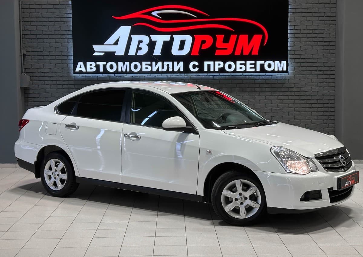 Nissan Almera - 1