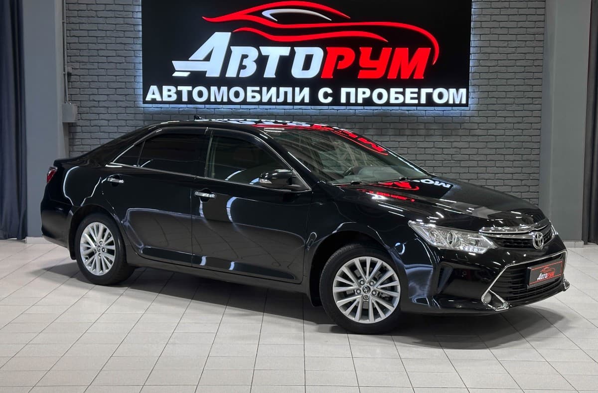 Toyota Camry - 1