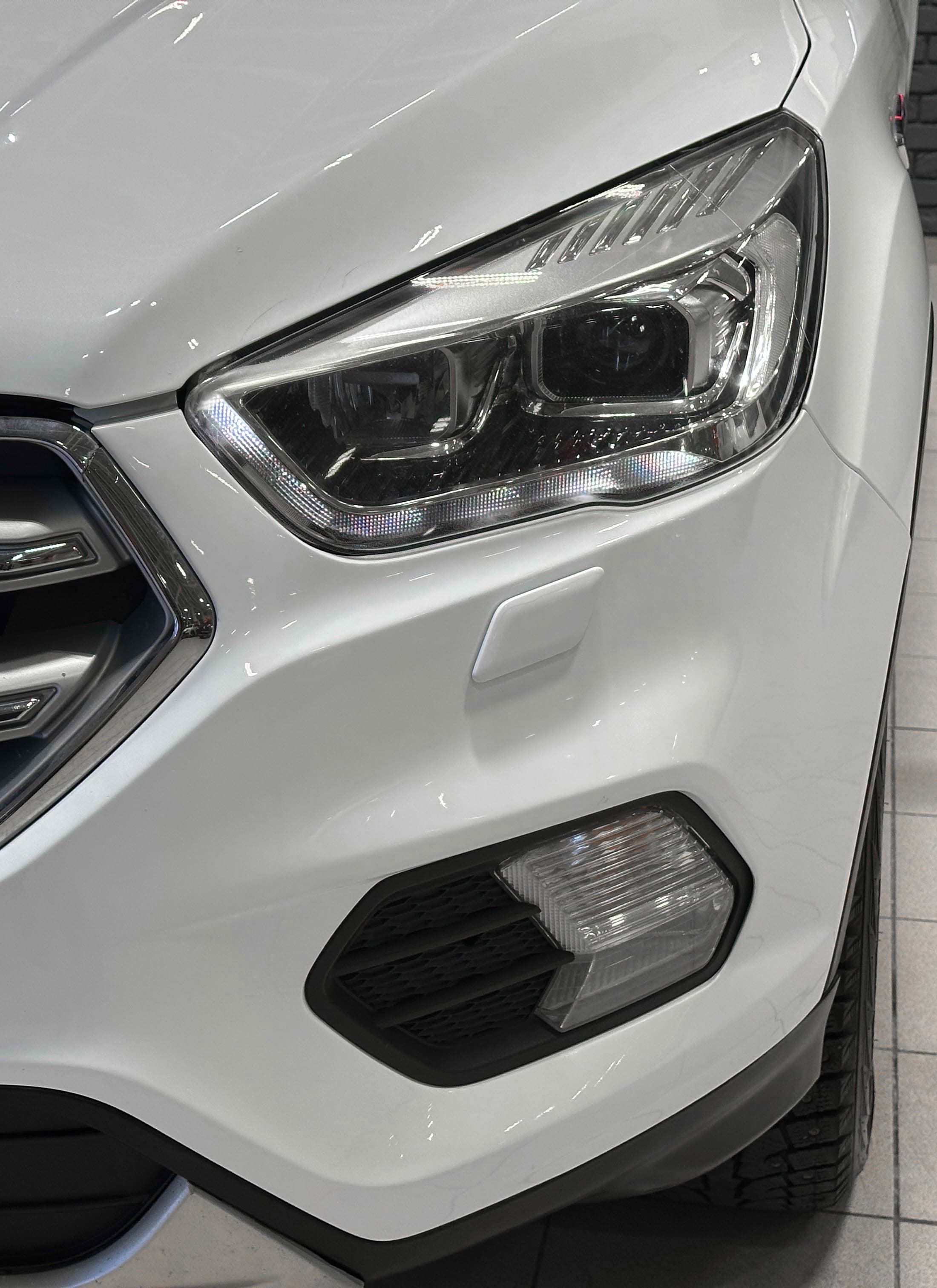 Ford Kuga - 4