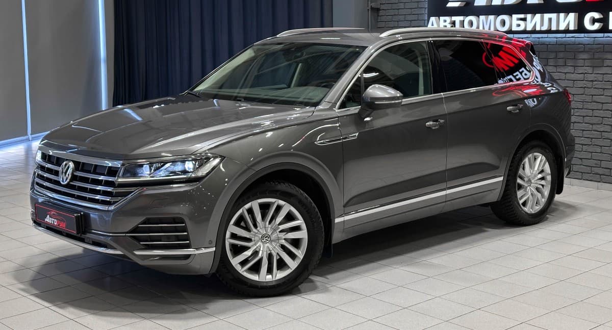Volkswagen Touareg - 2
