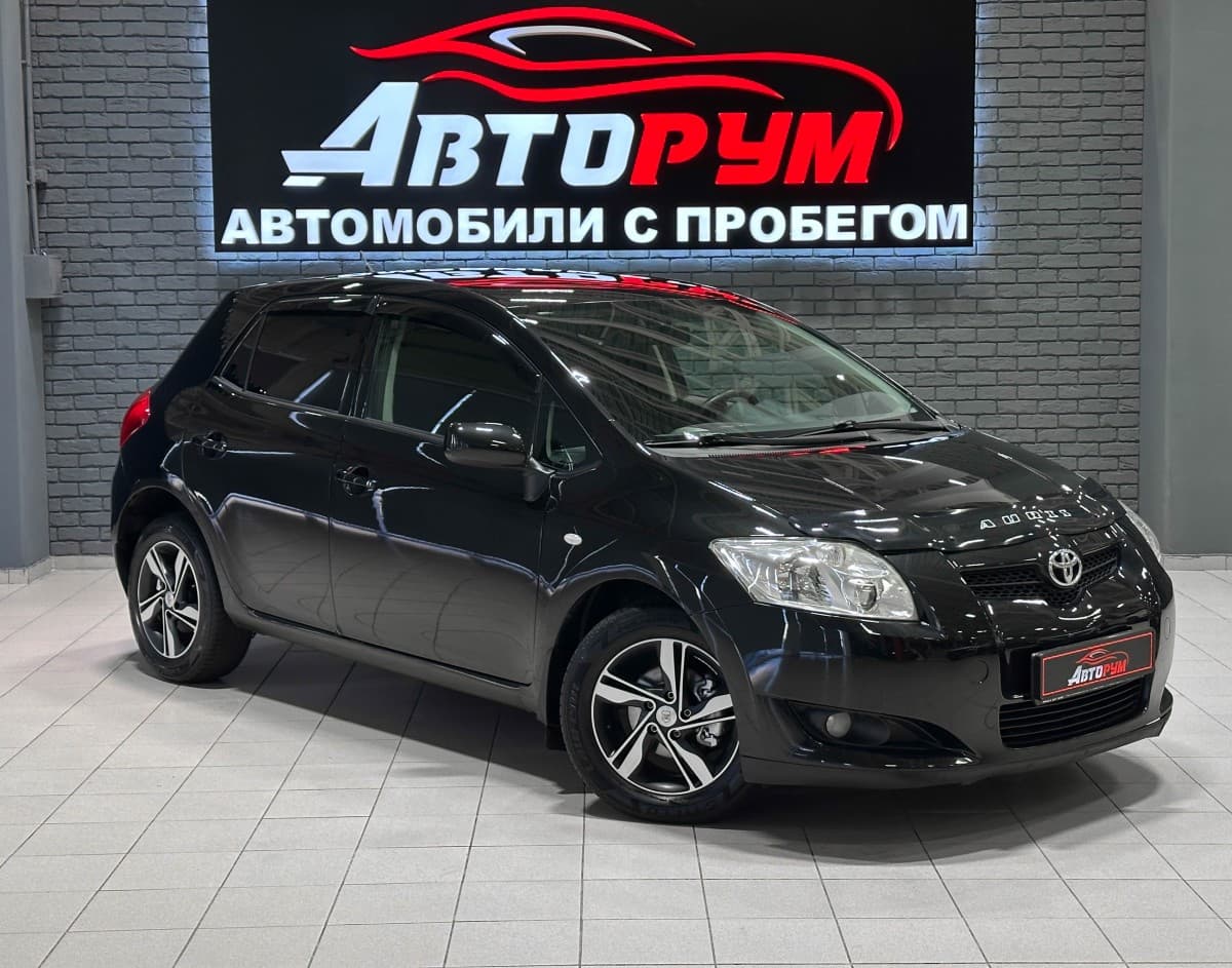 Toyota Auris - 1