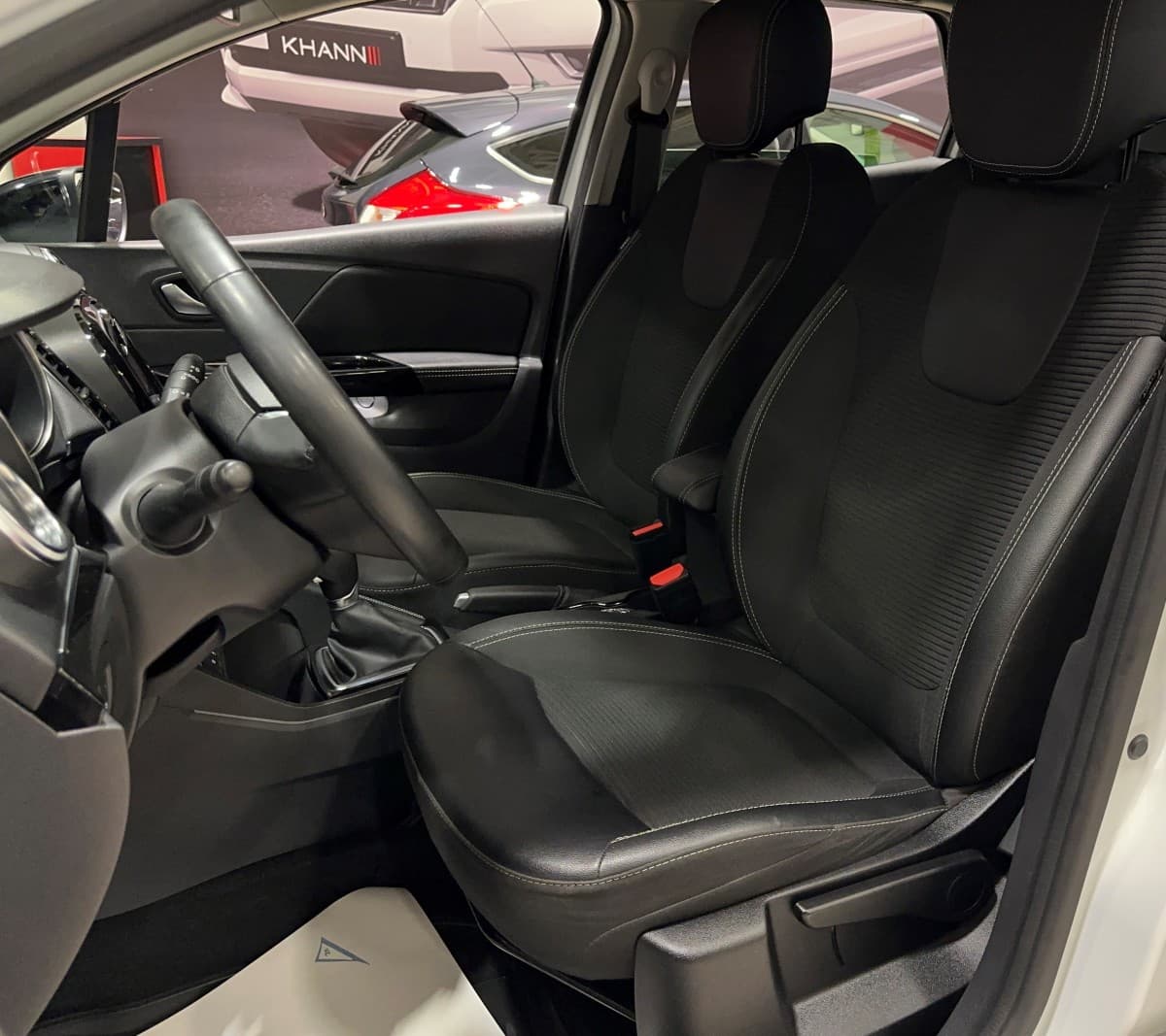 Renault Kaptur - фото 13