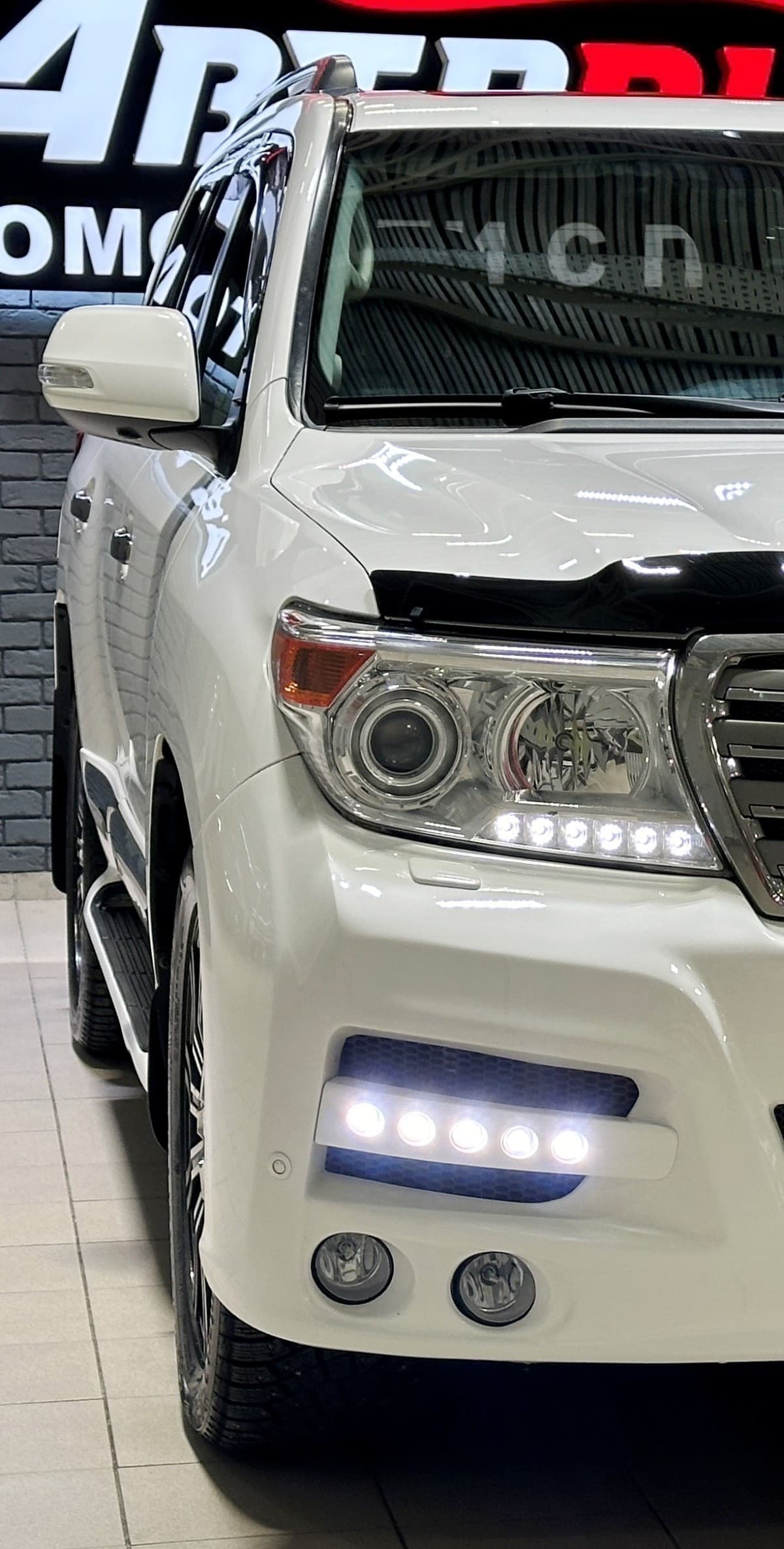 Toyota Land Cruiser 200 - фото 9