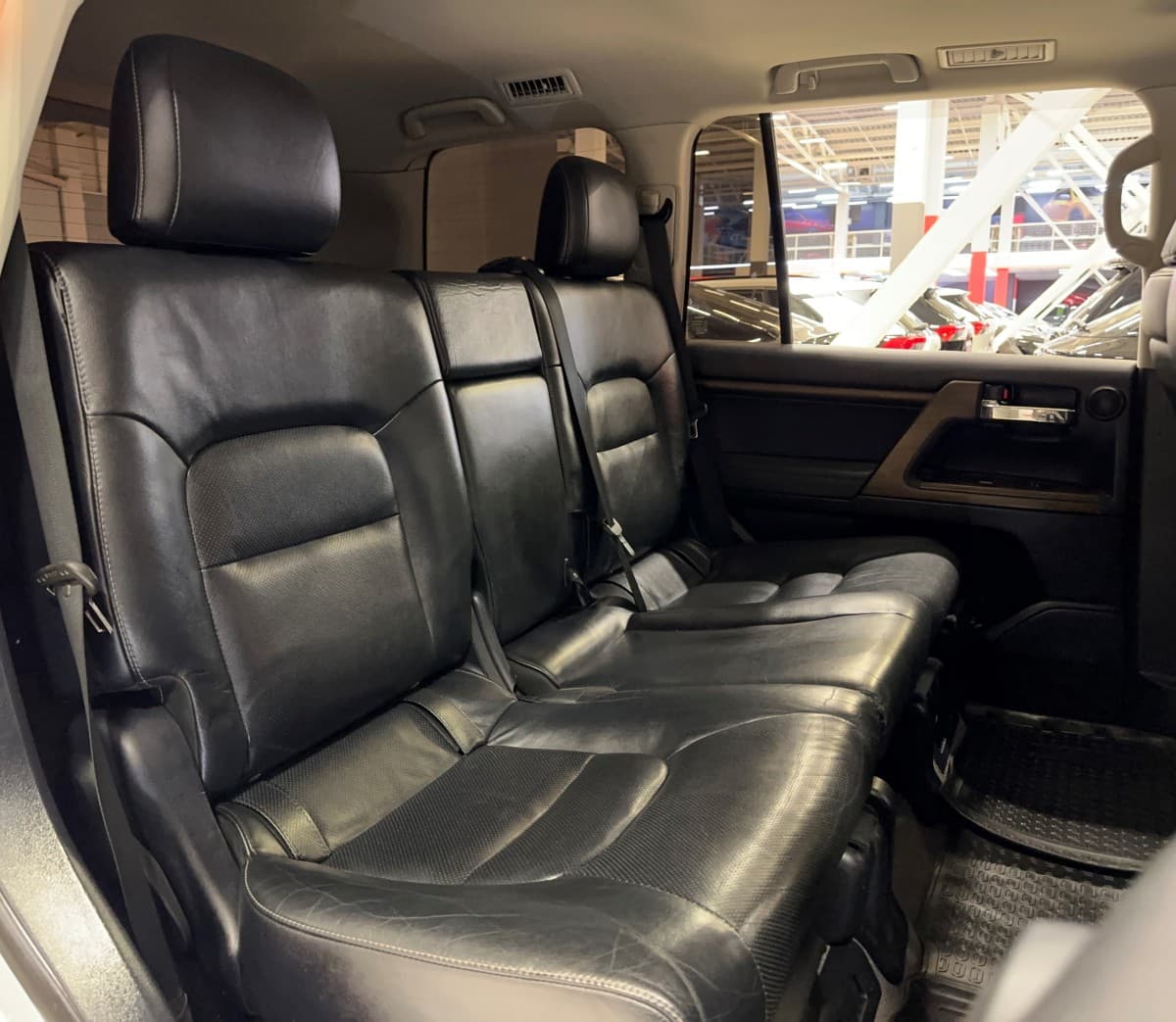 Toyota Land Cruiser 200 - фото 16