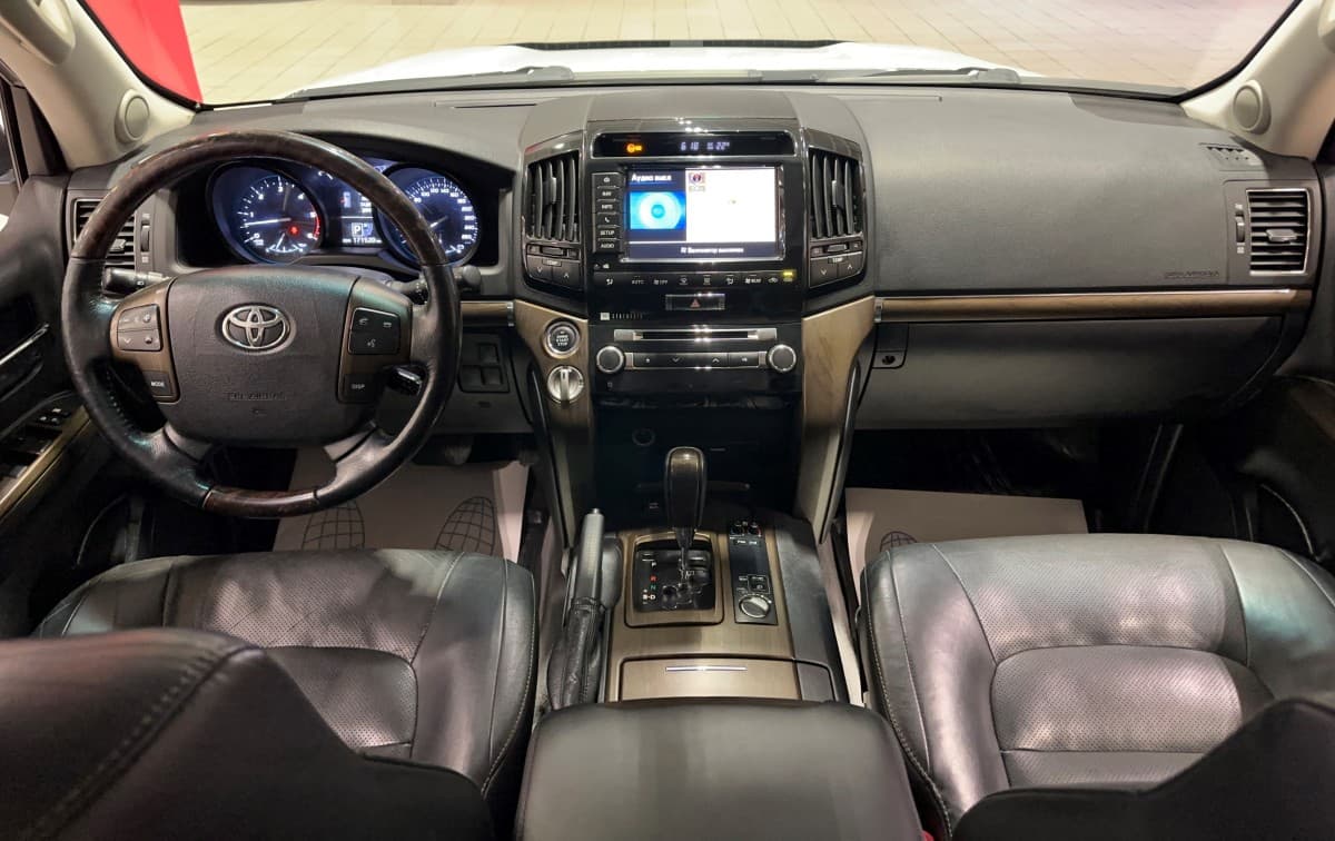 Toyota Land Cruiser 200 - фото 40