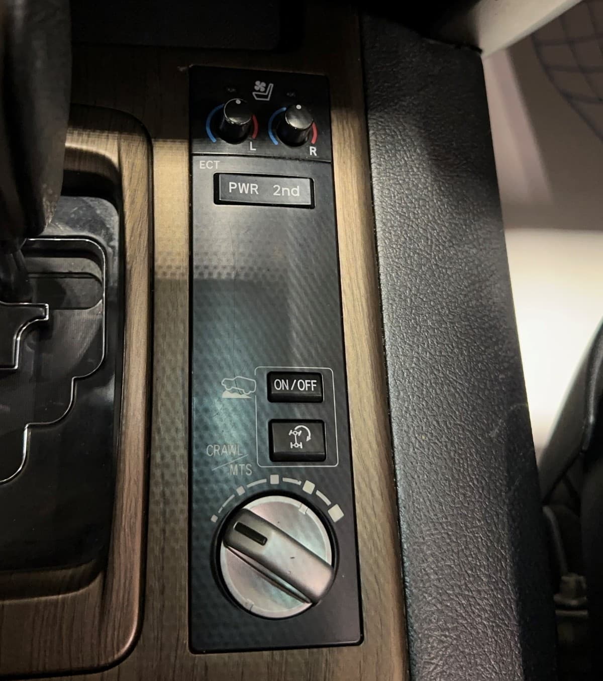 Toyota Land Cruiser 200 - фото 26