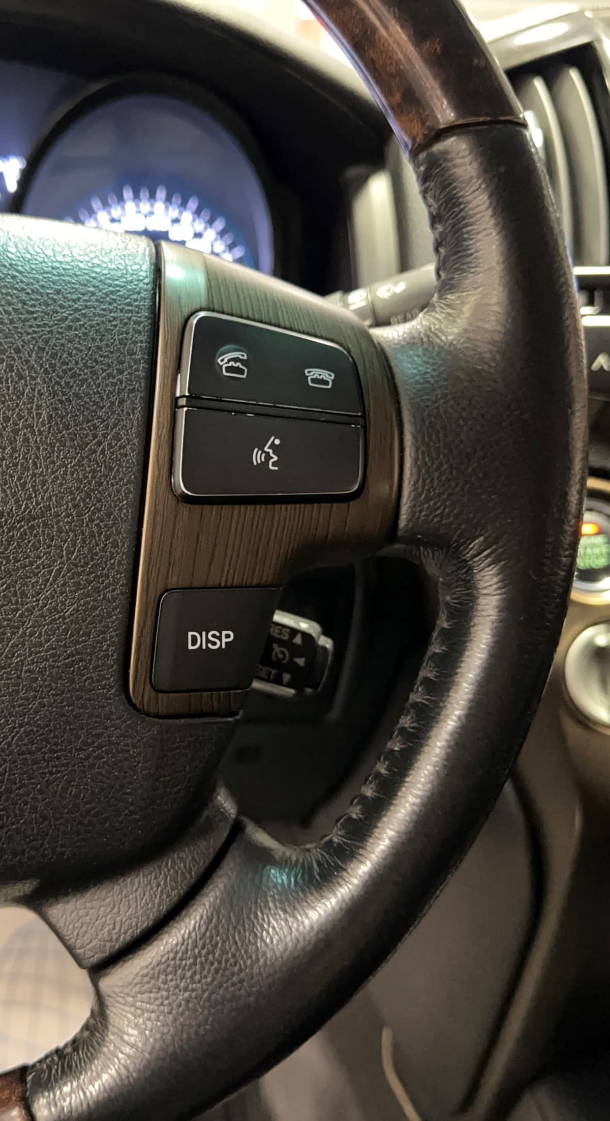 Toyota Land Cruiser 200 - фото 30