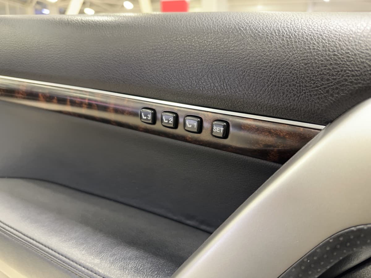 Toyota Land Cruiser 200 - фото 17