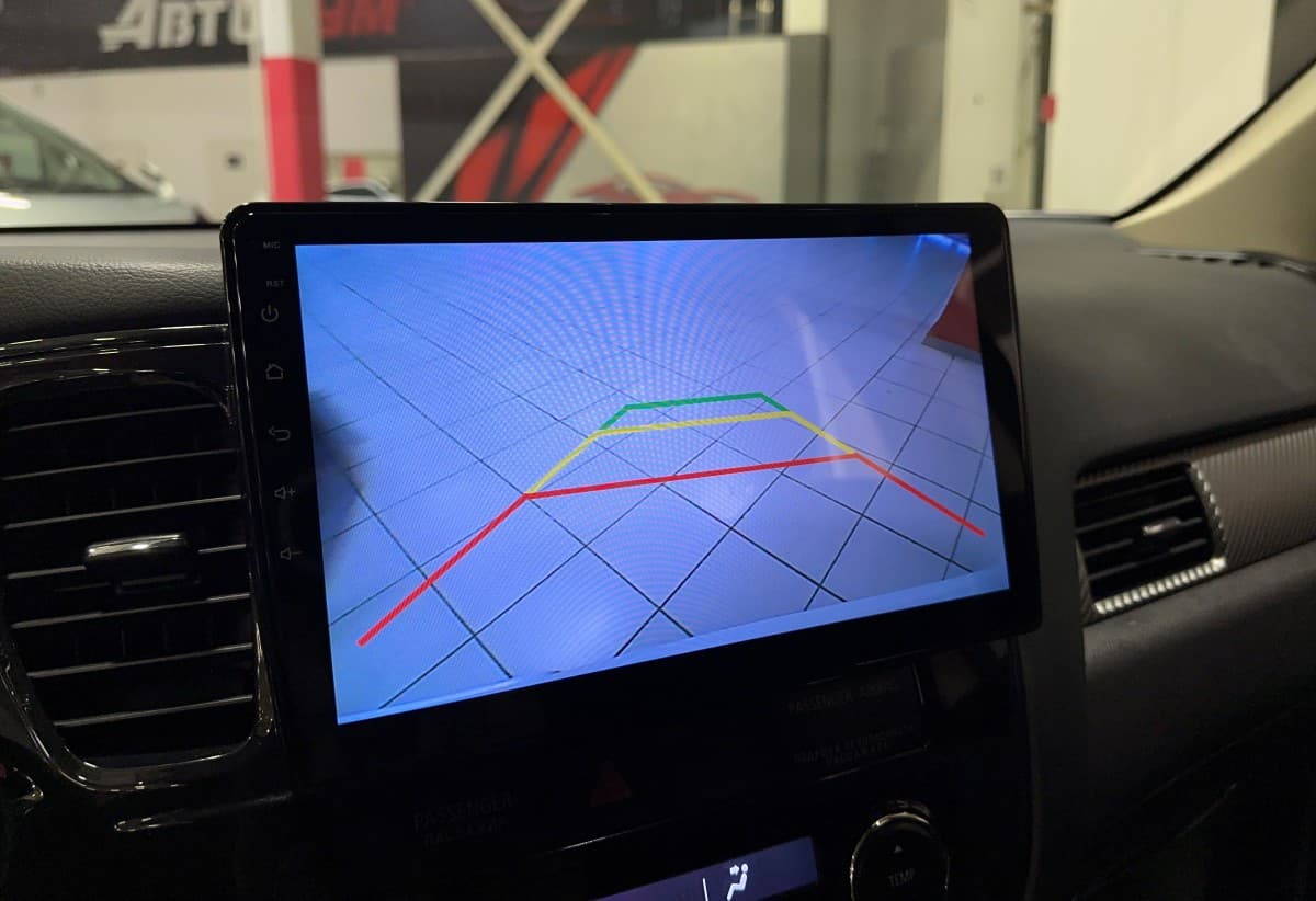 Mitsubishi Outlander - фото 18