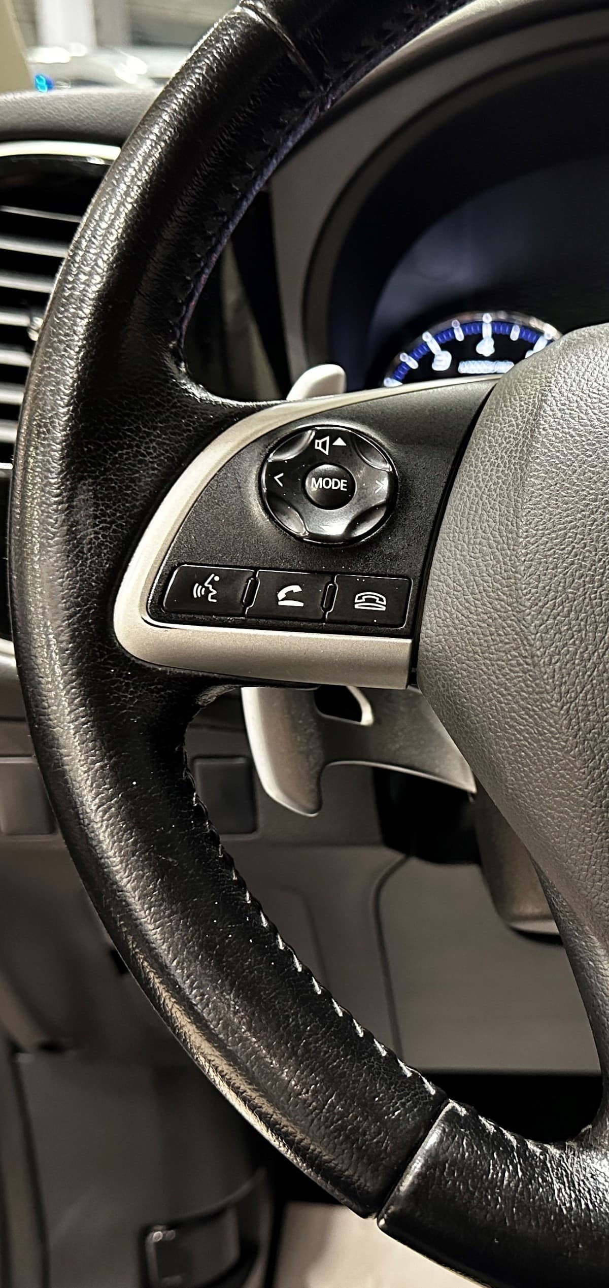 Mitsubishi Outlander - фото 26
