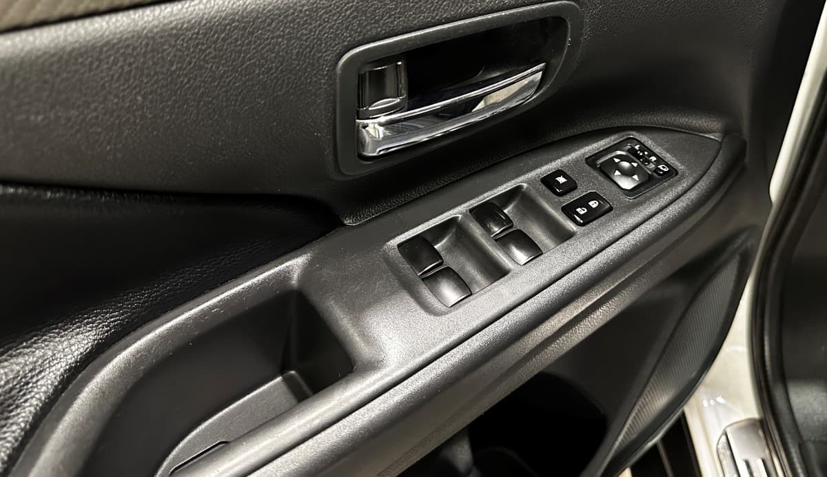 Mitsubishi Outlander - фото 24