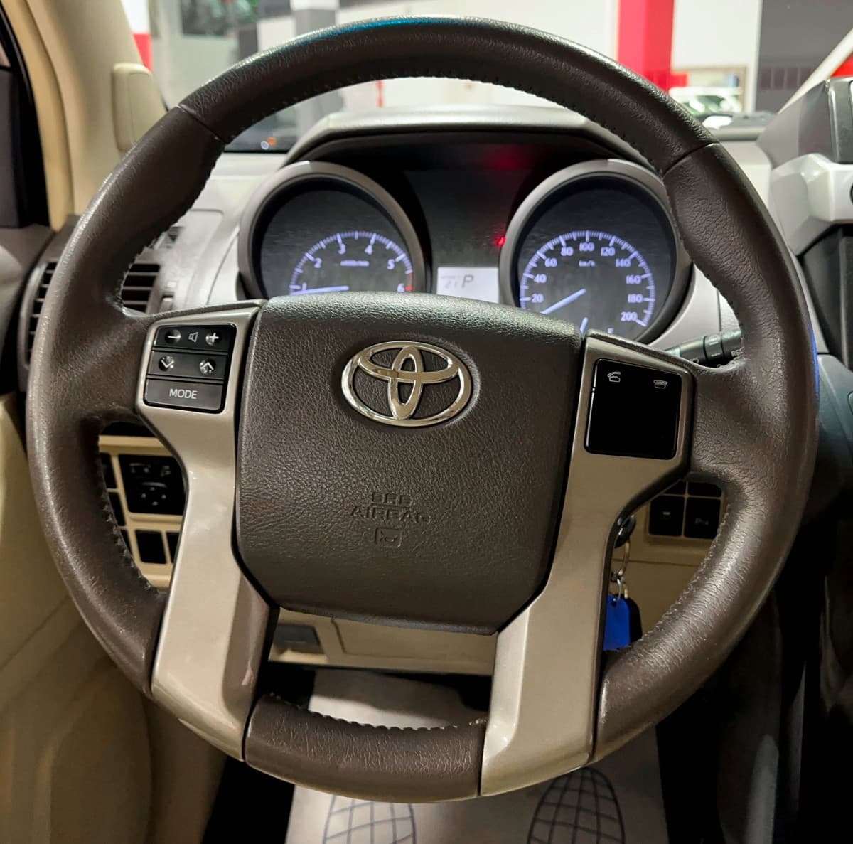 Toyota Land Cruiser Prado - фото 27