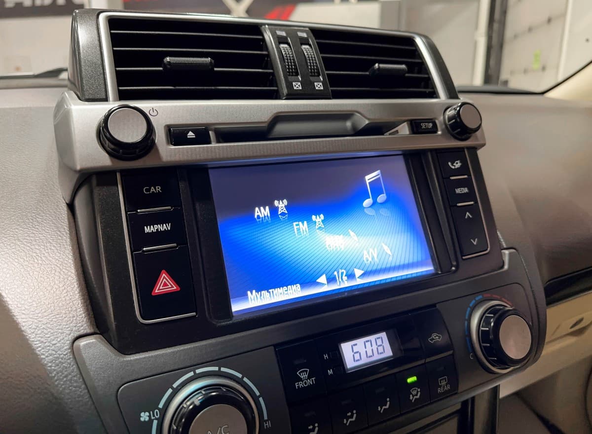 Toyota Land Cruiser Prado - фото 24