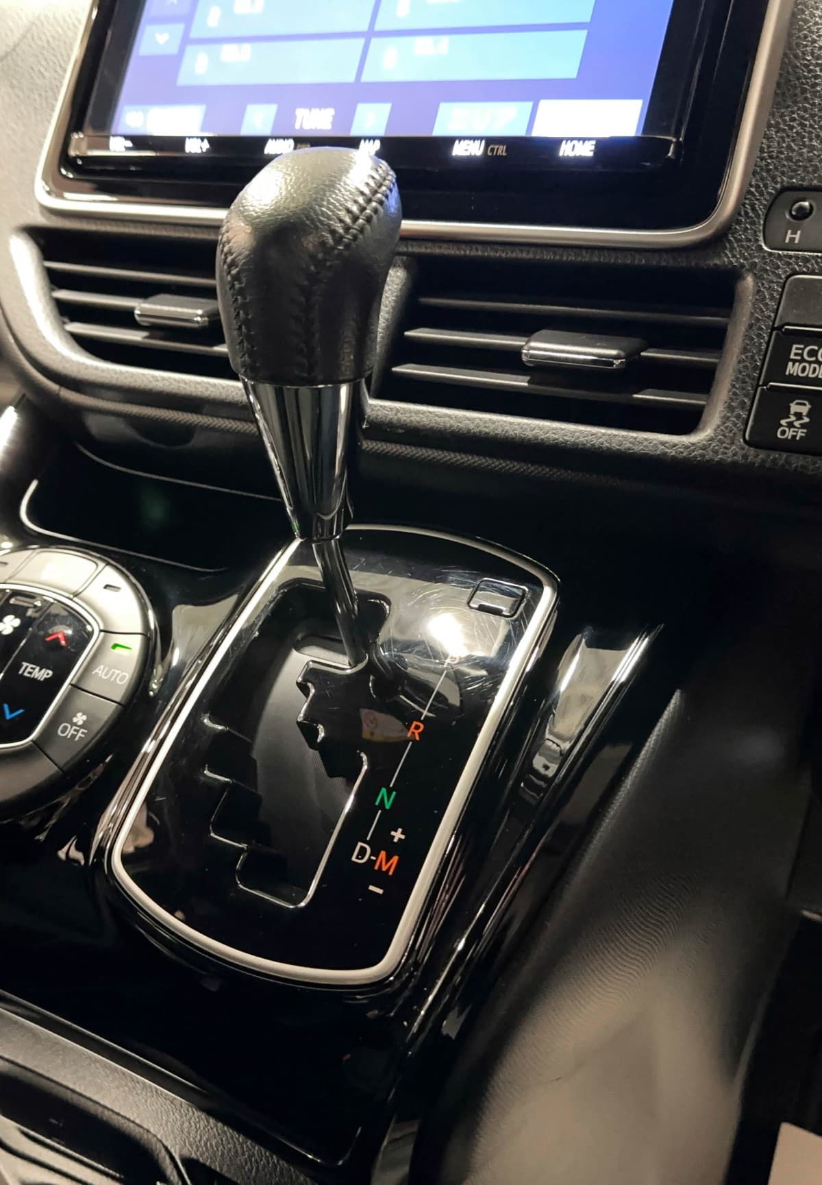 Toyota Noah - фото 27