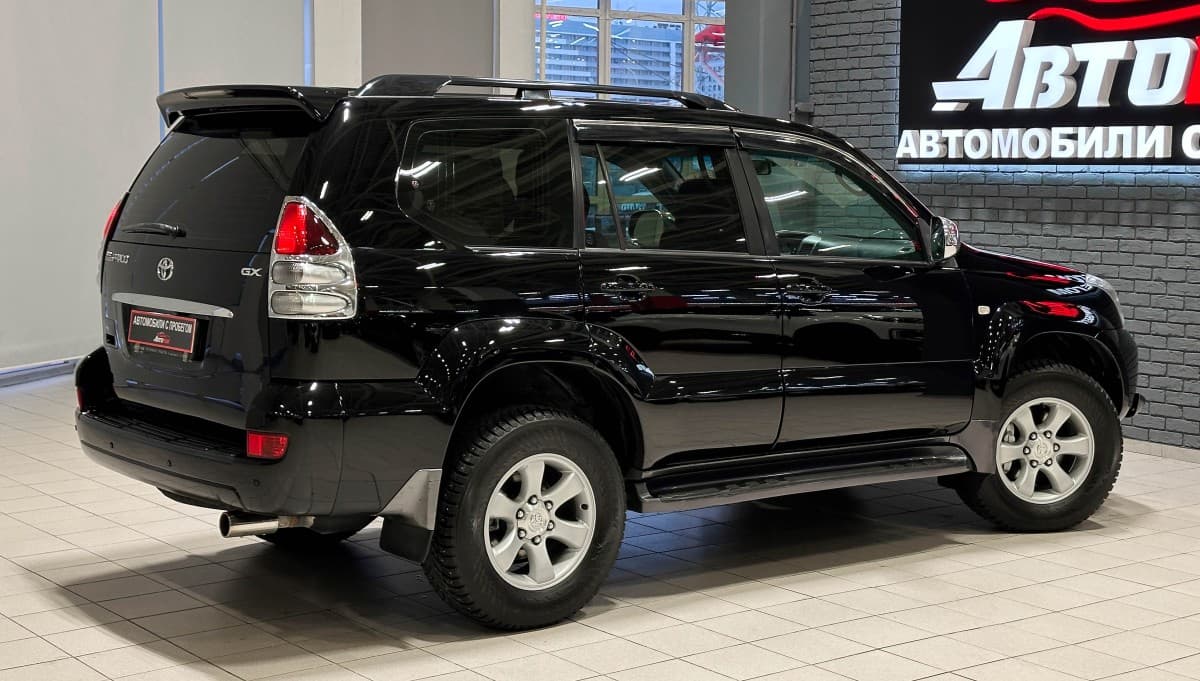 Toyota Land Cruiser Prado - 5