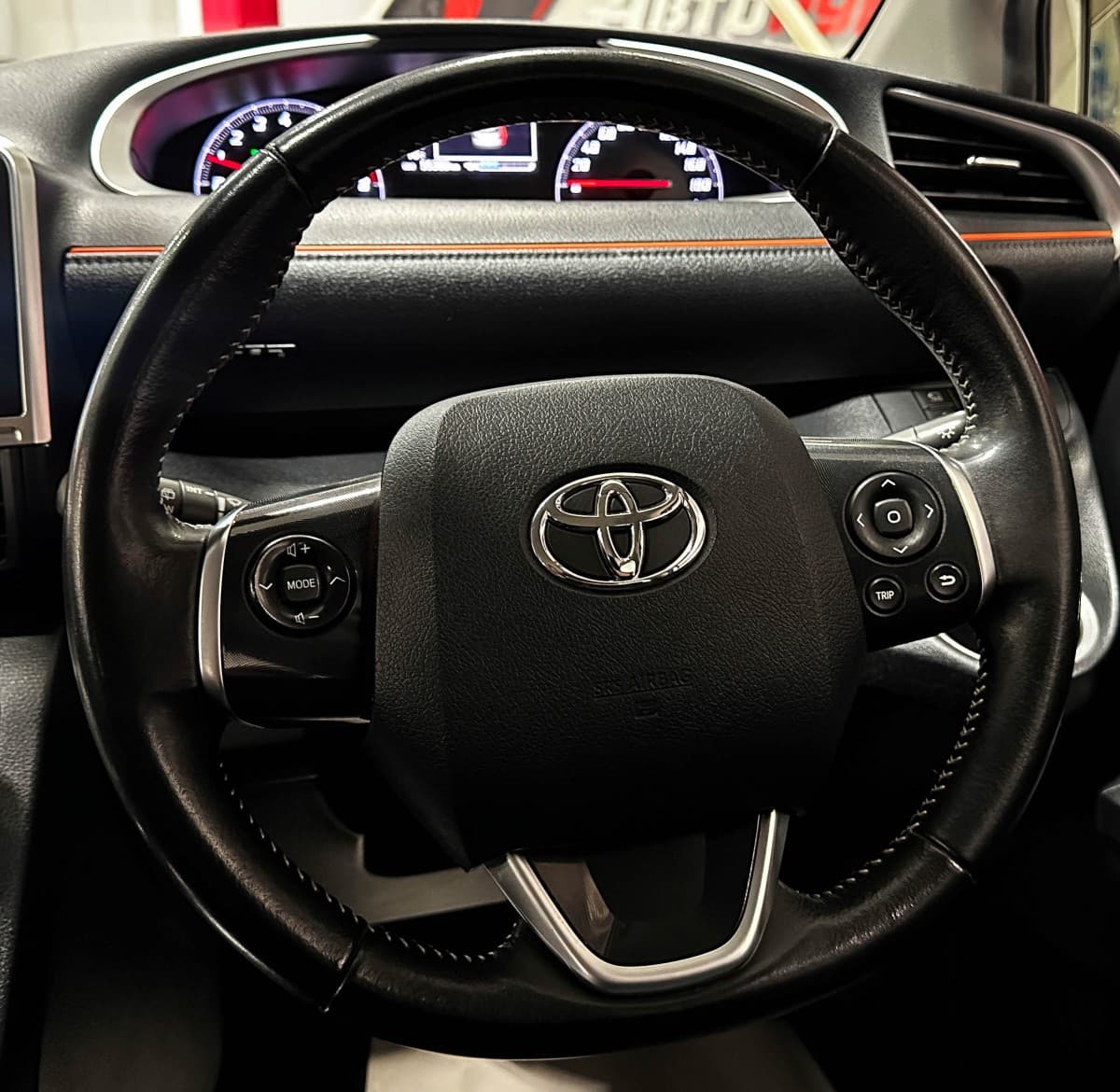 Toyota Sienta - фото 28