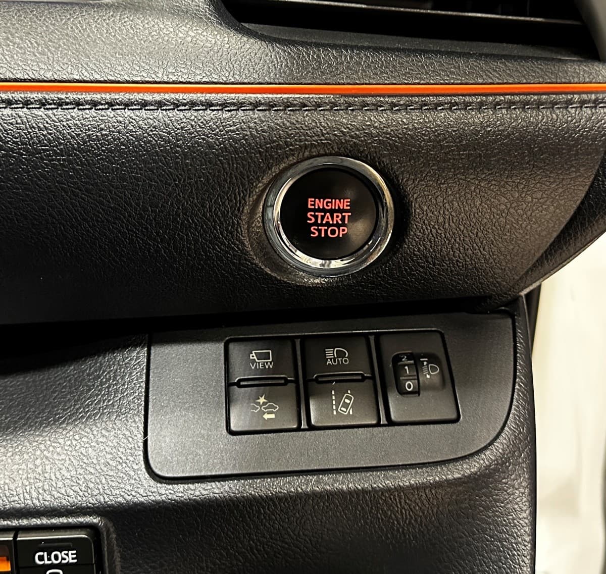 Toyota Sienta - фото 19