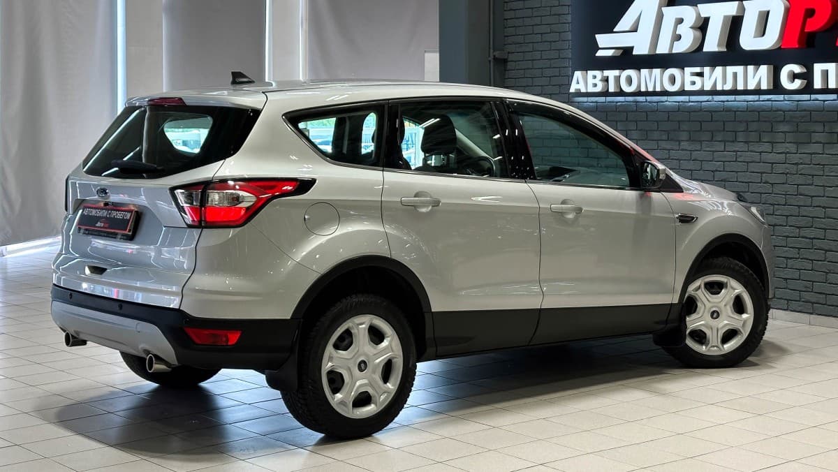 Ford Kuga - 5