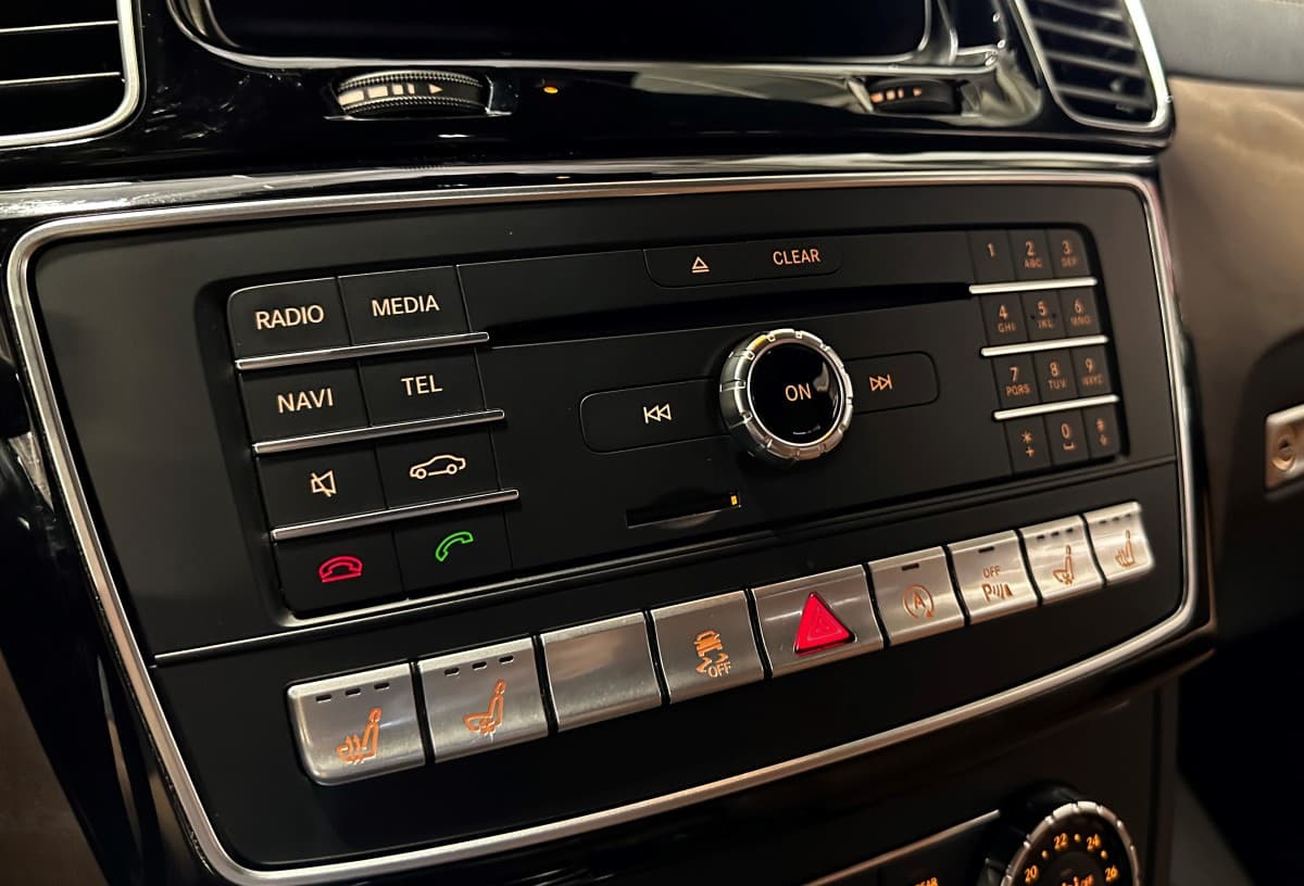 Mercedes-Benz GLS-Класс - фото 32