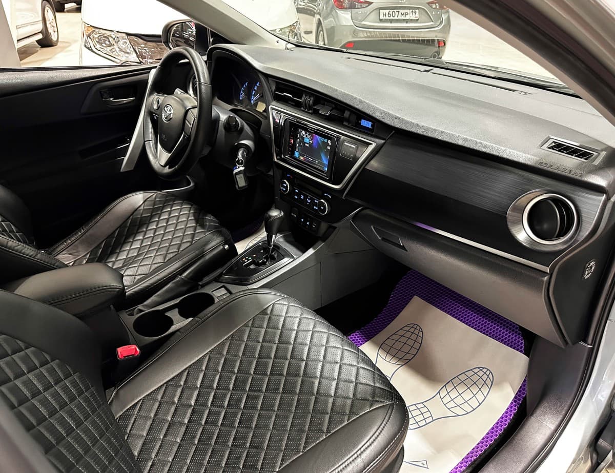 Toyota Auris - фото 14