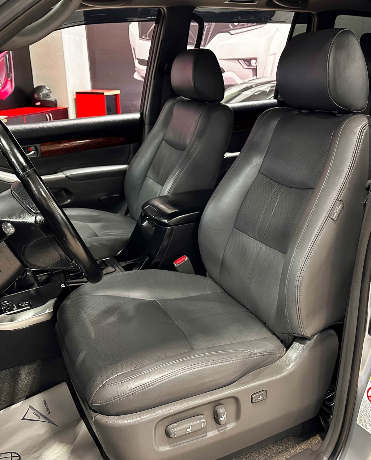 Toyota Land Cruiser 120 (Prado) - фото 11