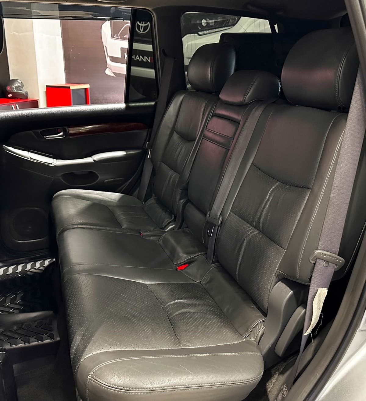 Toyota Land Cruiser 120 (Prado) - фото 12