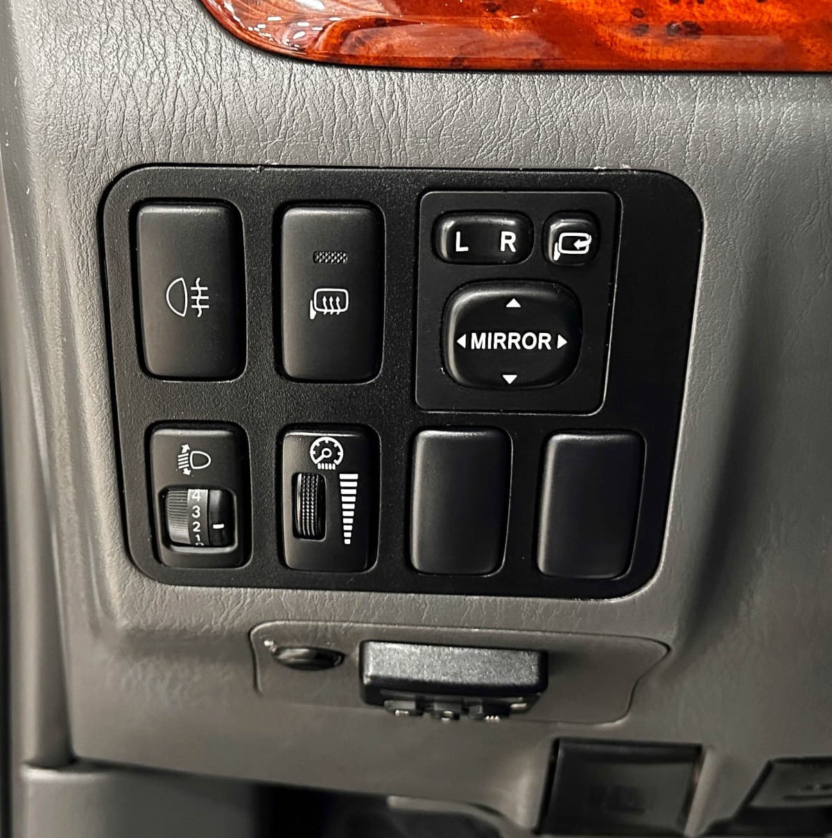 Toyota Land Cruiser 120 (Prado) - фото 20