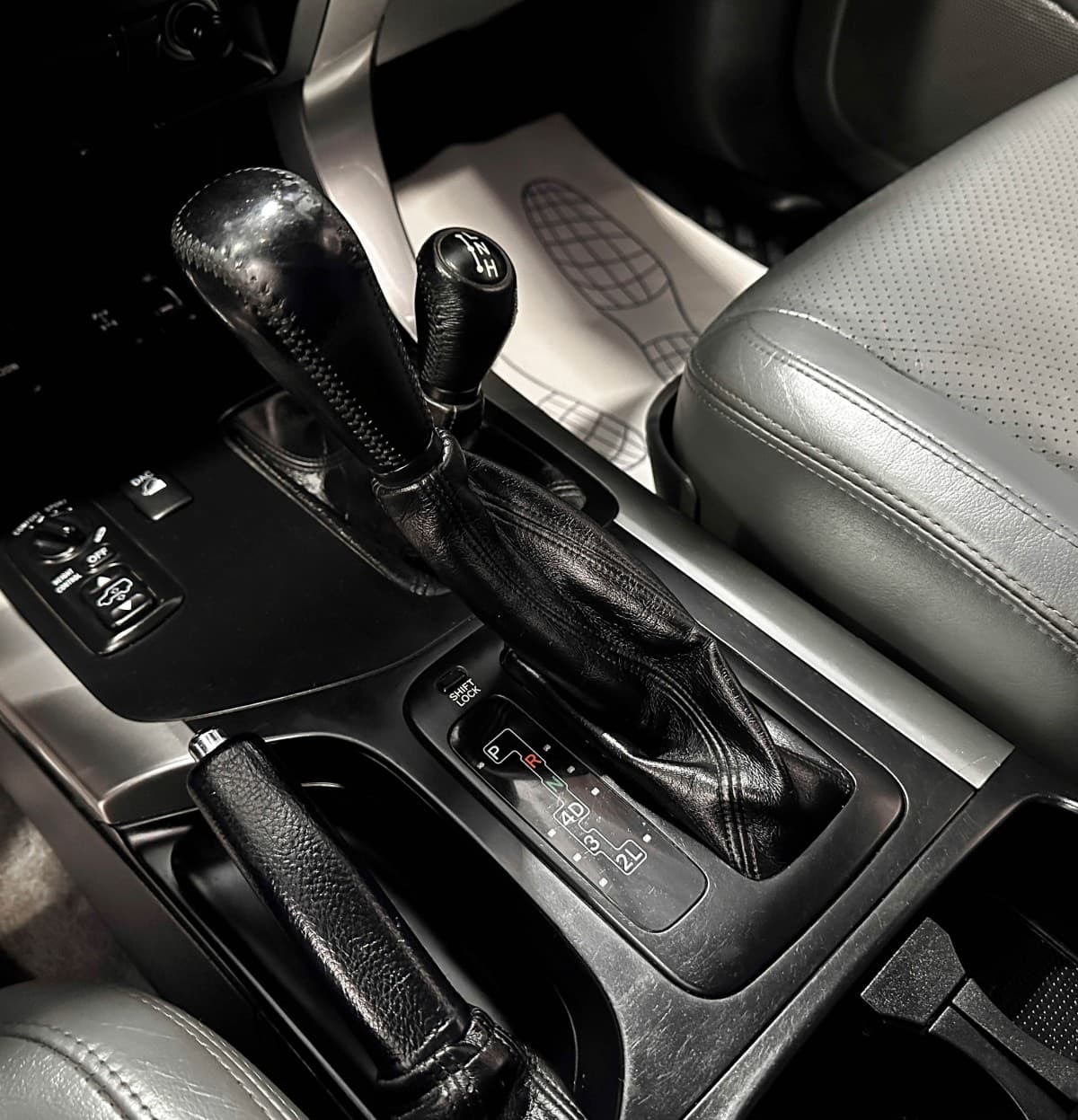 Toyota Land Cruiser 120 (Prado) - фото 25