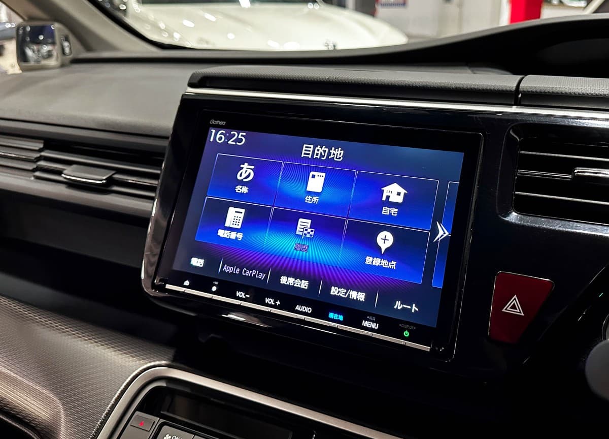 Honda Stepwgn Spada - фото 25