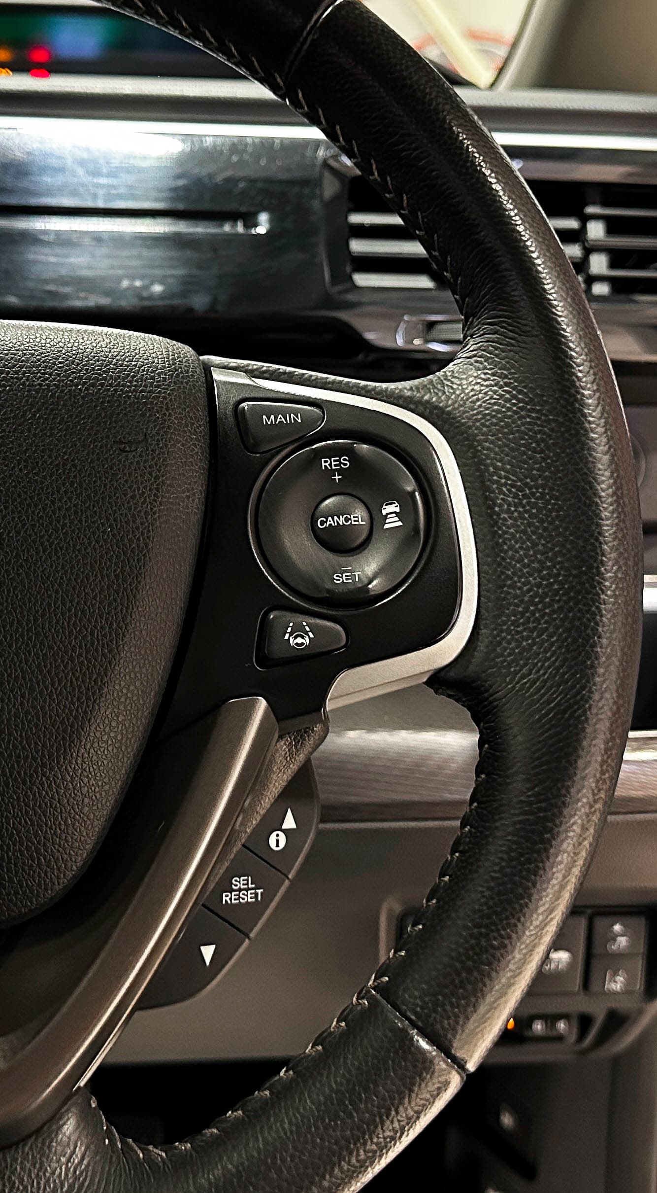 Honda Stepwgn Spada - фото 23