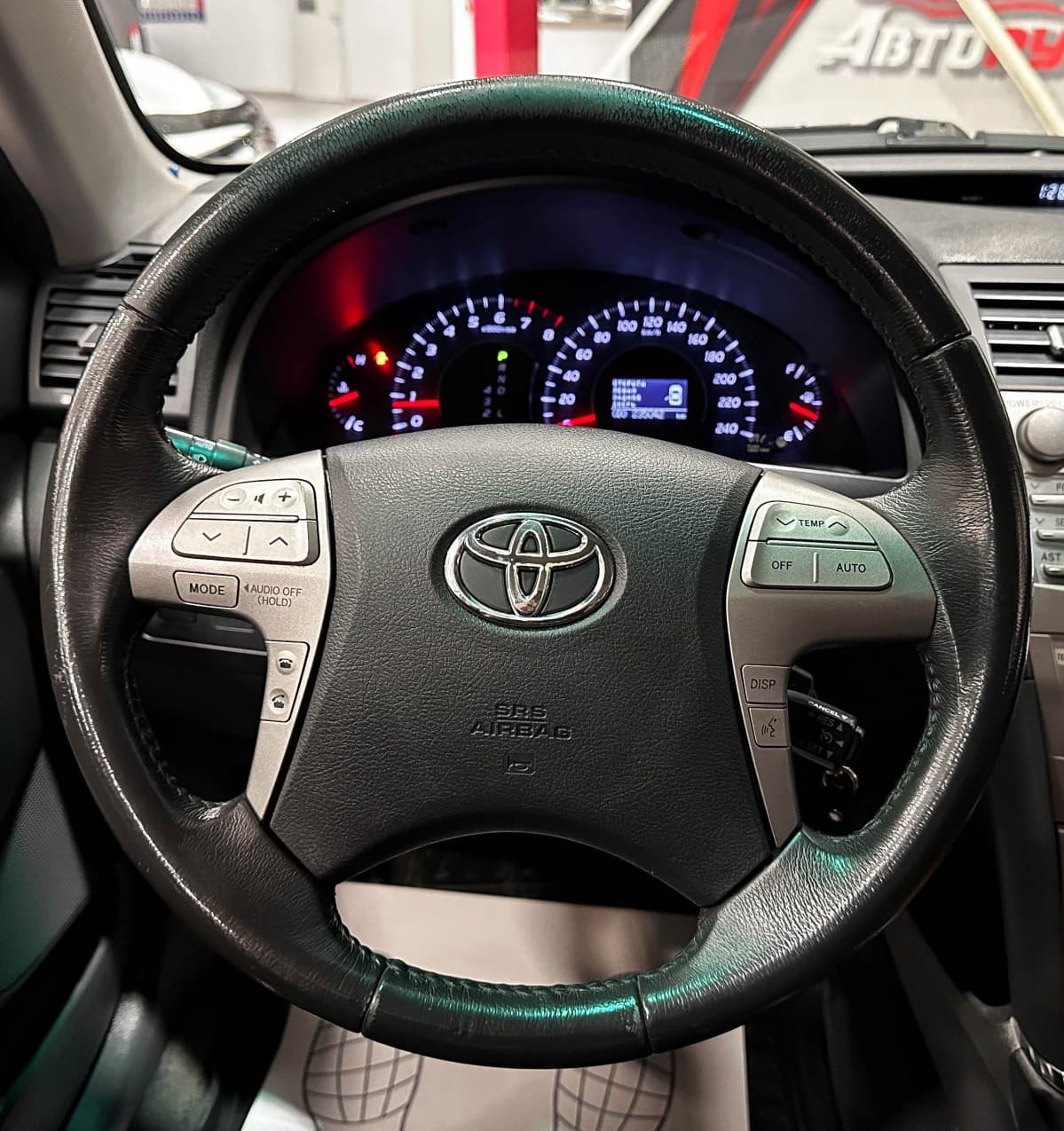 Toyota Camry - фото 27