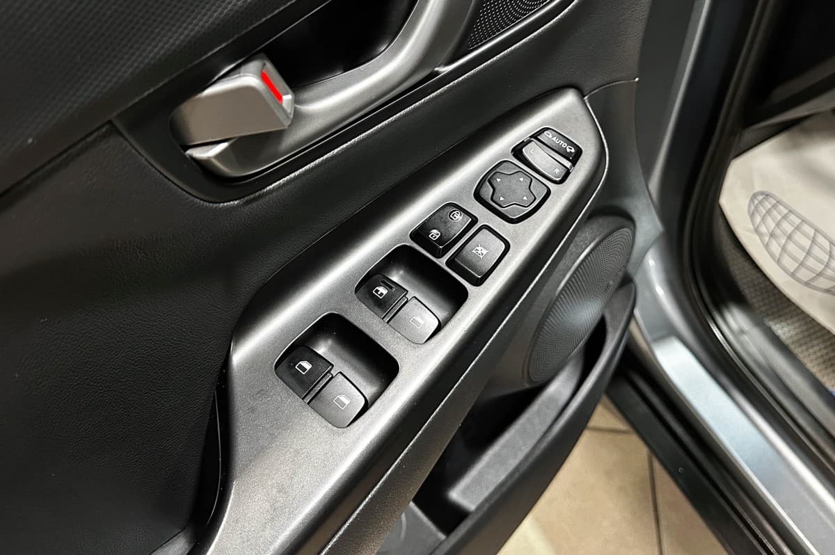 Hyundai Kona - фото 17