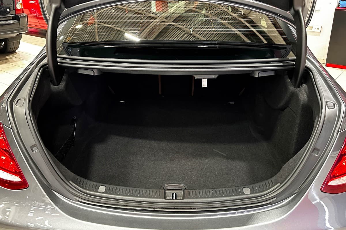 Mercedes-Benz E 250 - фото 13