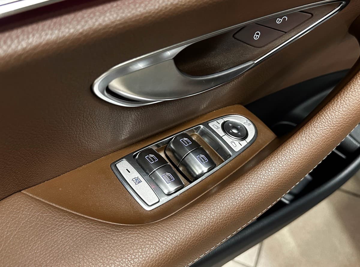 Mercedes-Benz E 250 - фото 17
