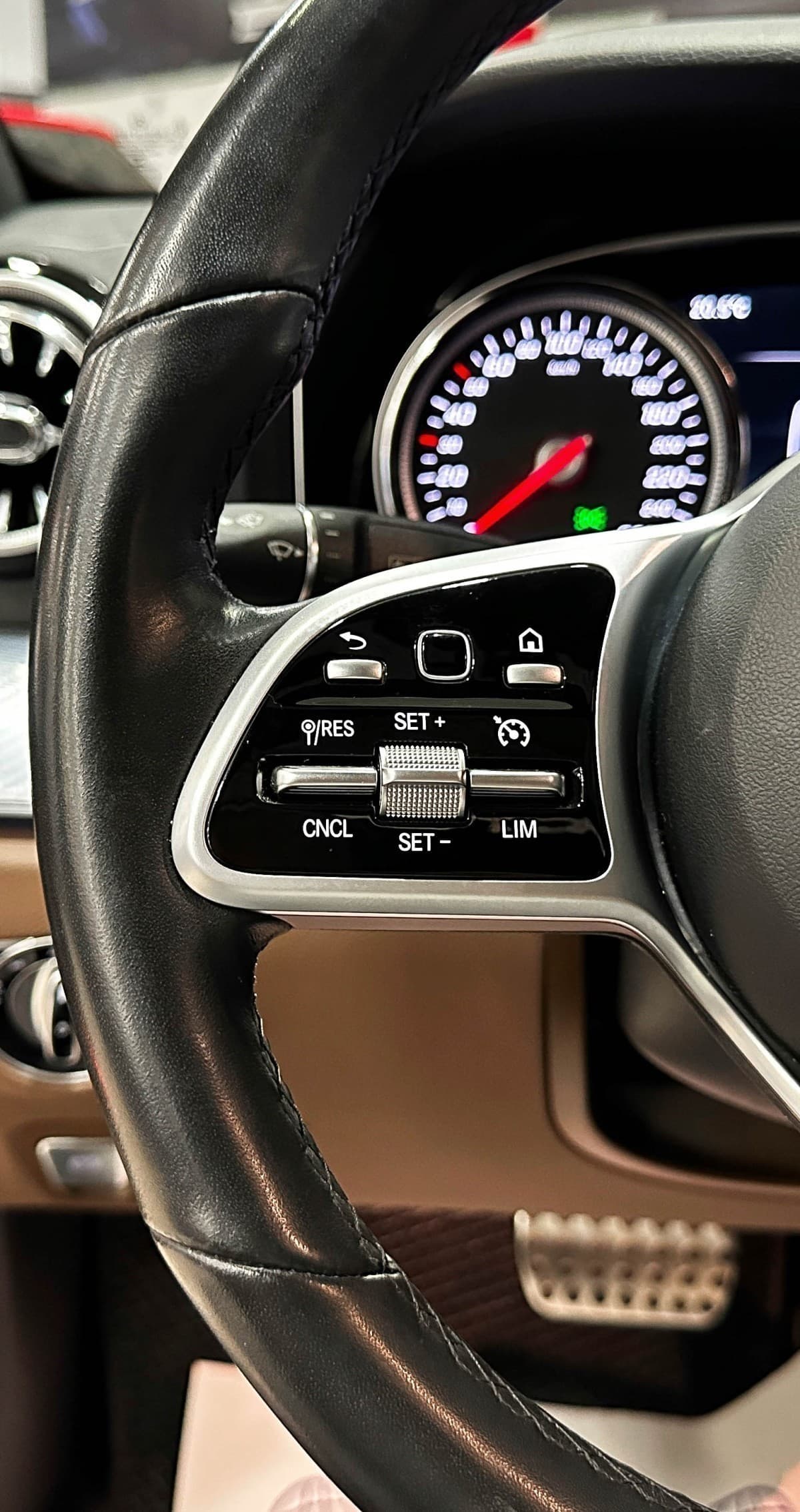Mercedes-Benz E 250 - фото 21