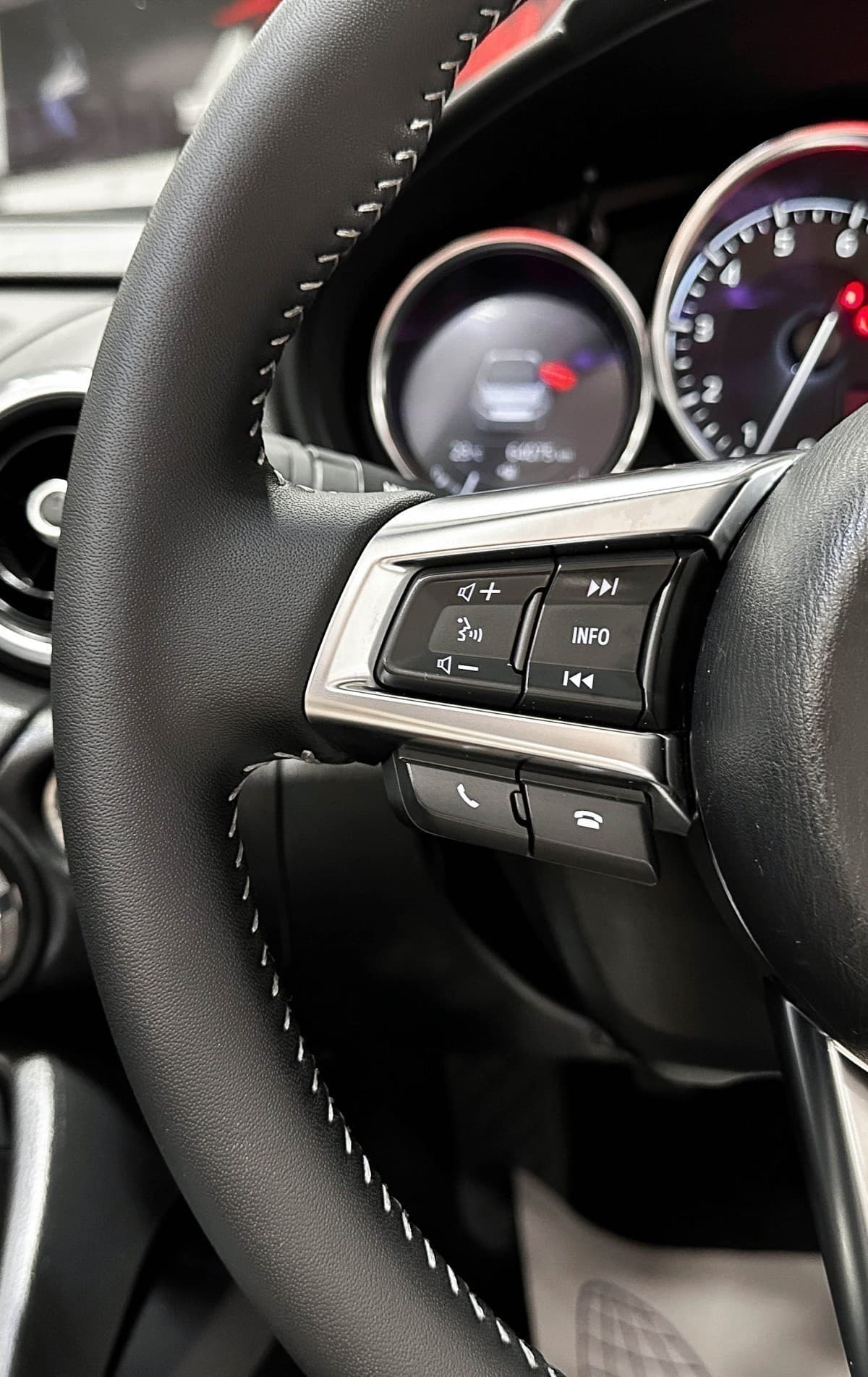 Mazda Roadster - фото 18