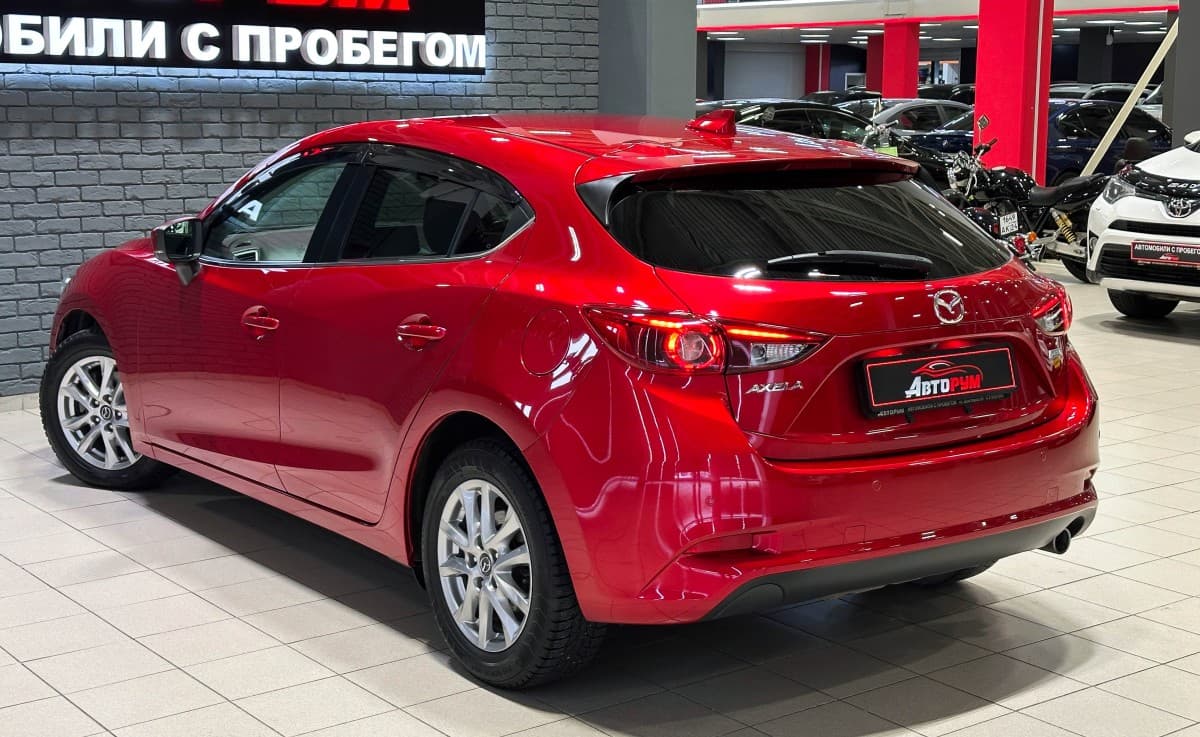 Mazda Axela - фото 7
