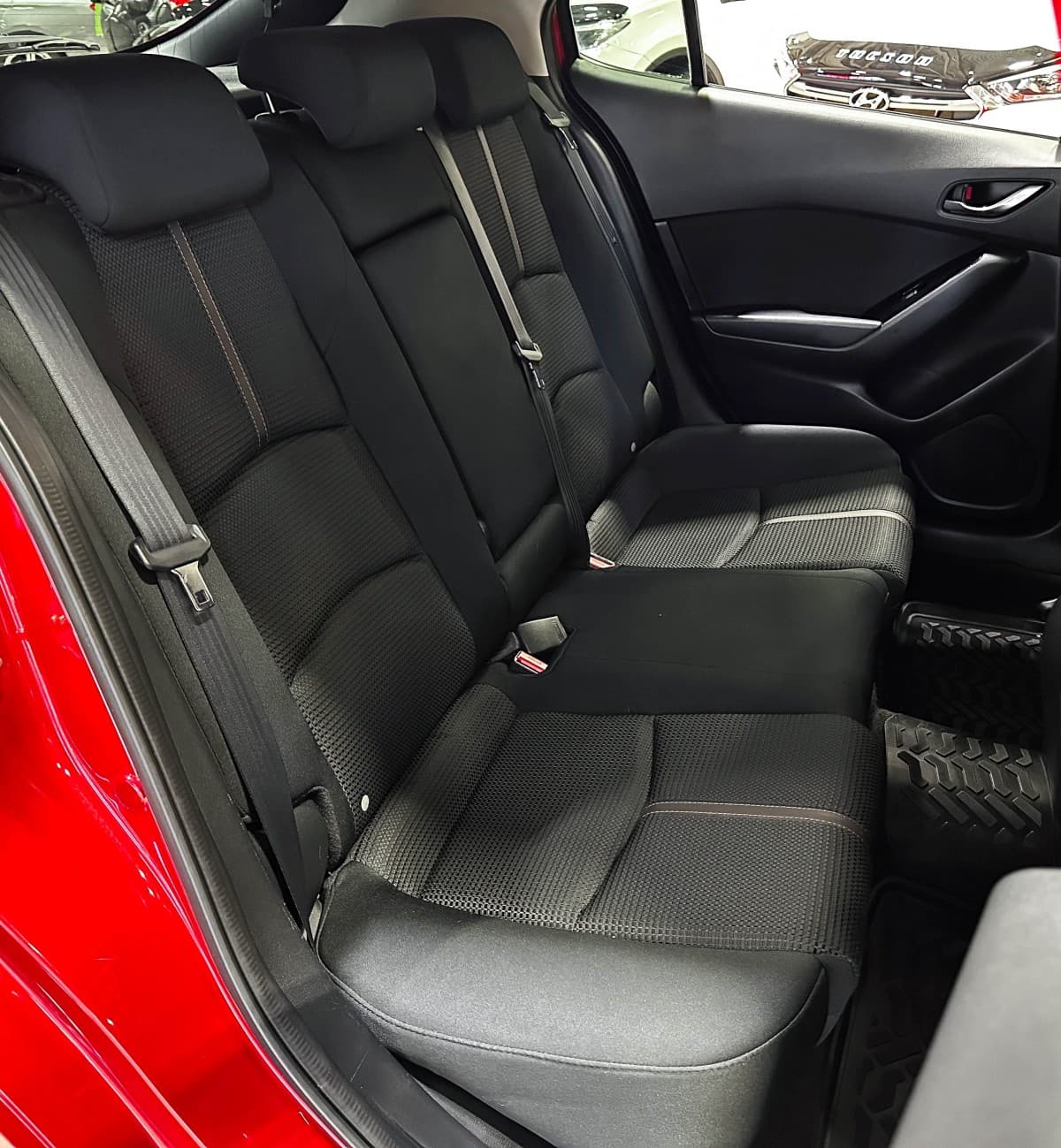 Mazda Axela - фото 12