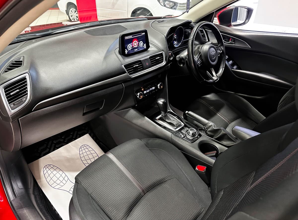 Mazda Axela - фото 16