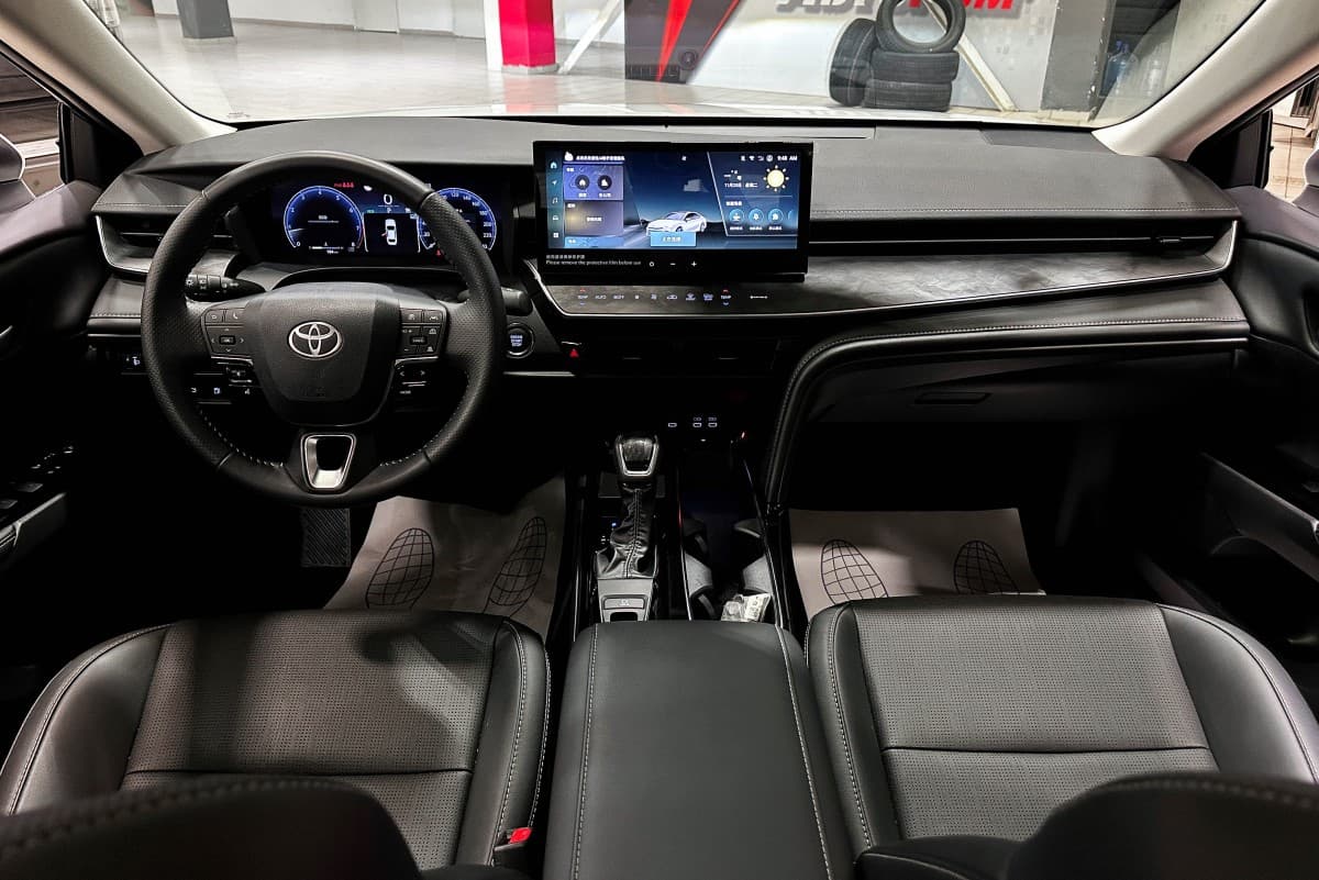 Toyota Camry - фото 31
