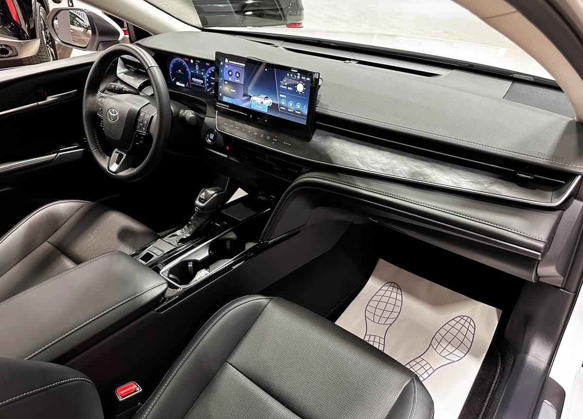 Toyota Camry - фото 18