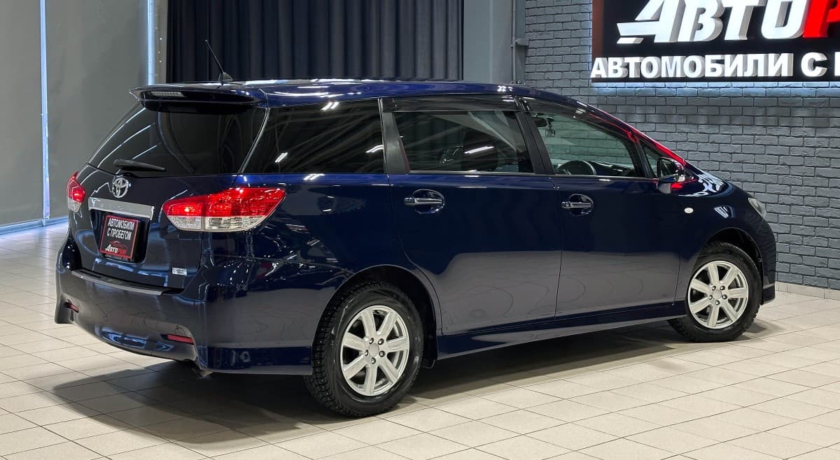Toyota Wish - 5