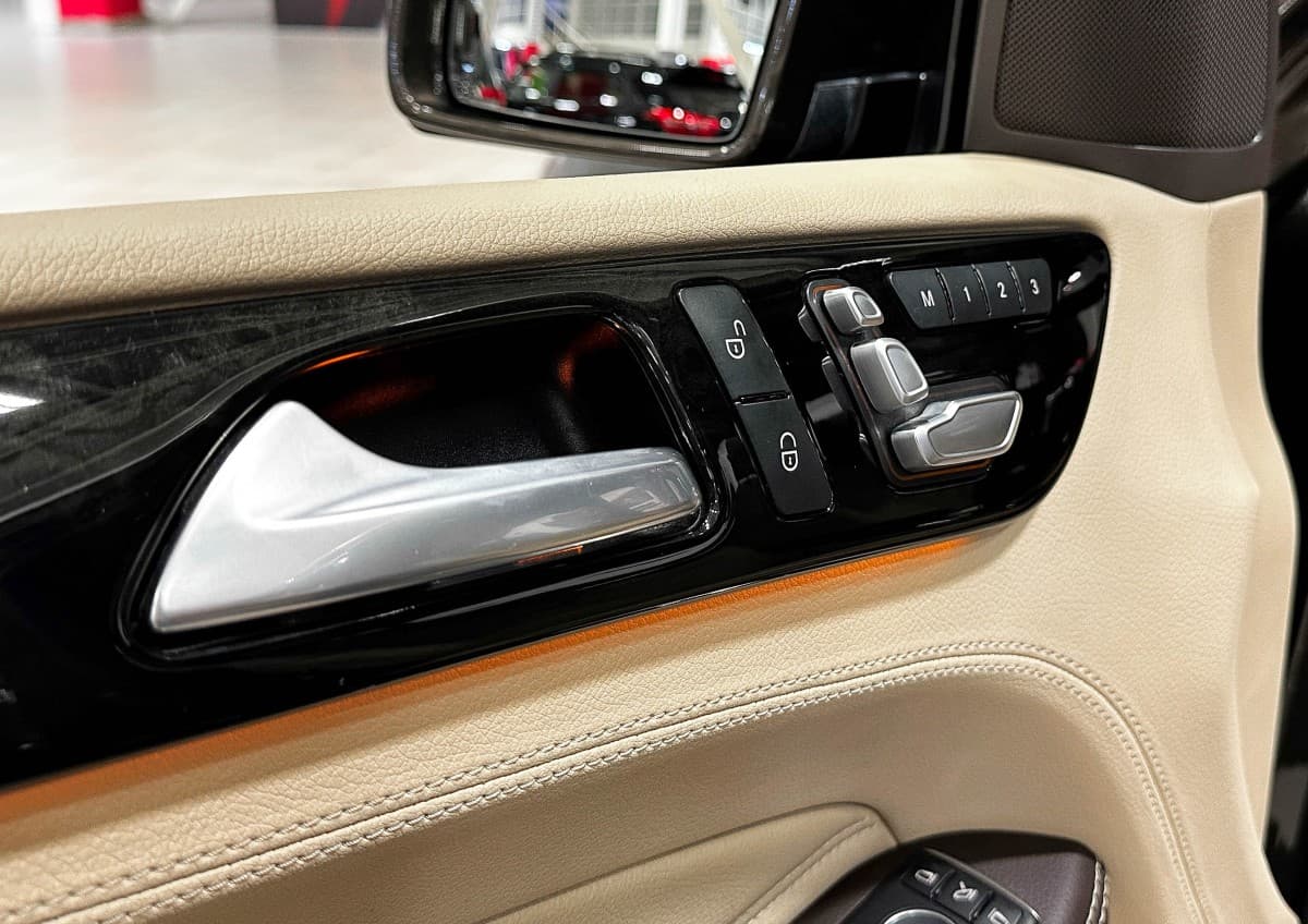 Mercedes-Benz GLS 400 4MATIC - фото 19