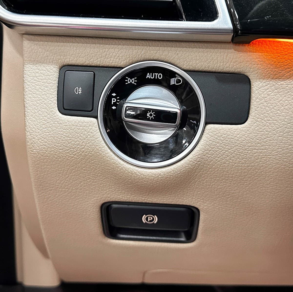 Mercedes-Benz GLS 400 4MATIC - фото 21