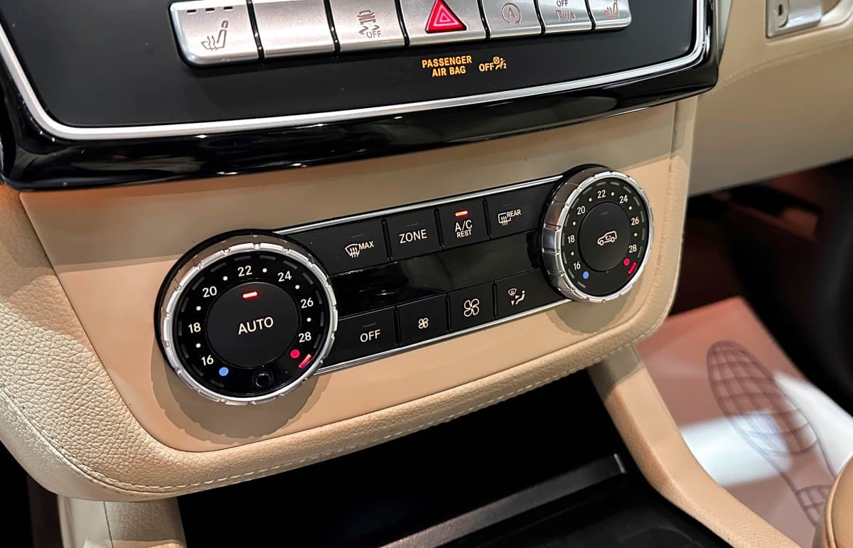 Mercedes-Benz GLS 400 4MATIC - фото 26