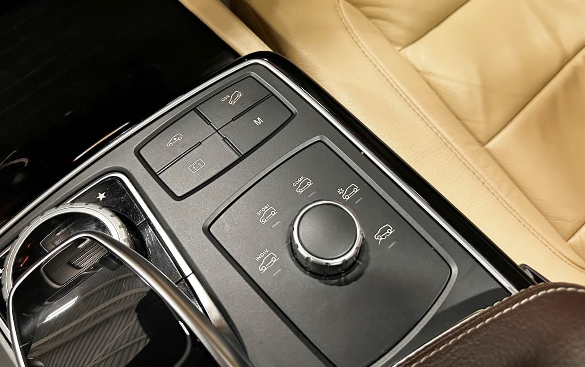 Mercedes-Benz GLS 400 4MATIC - фото 28