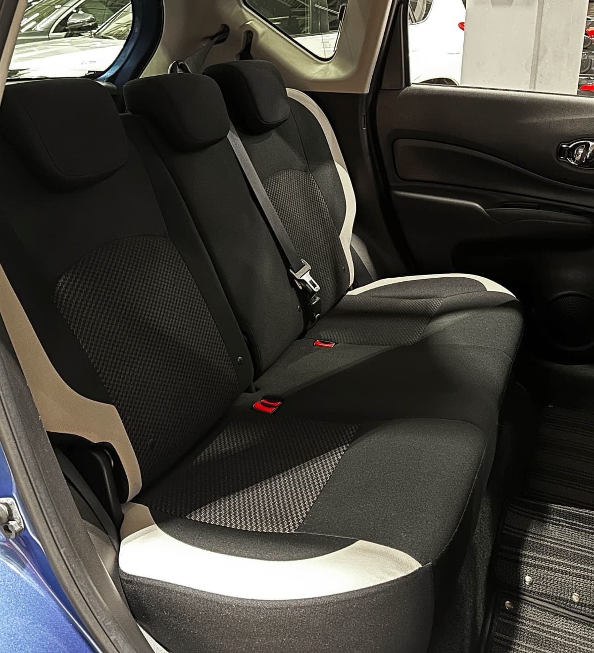 Nissan Note - фото 12