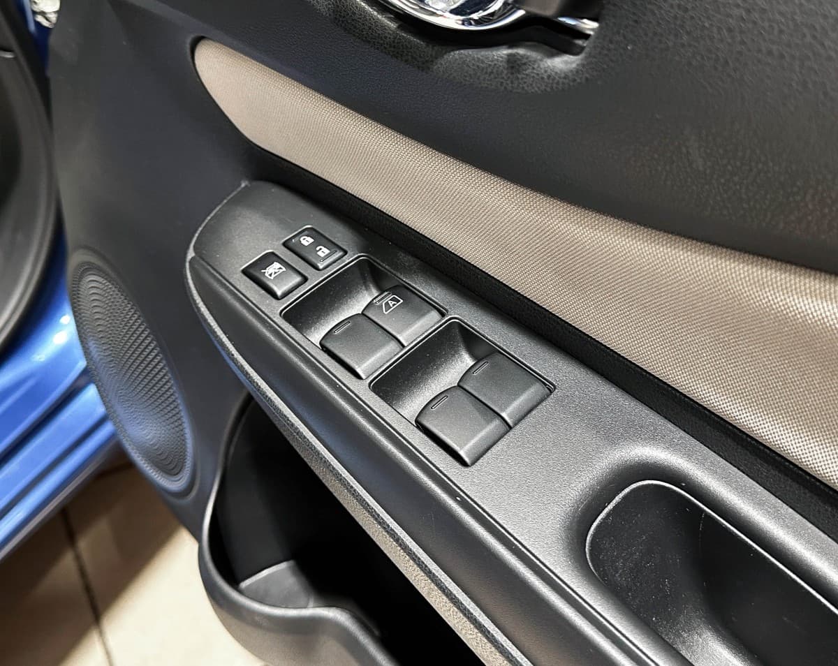 Nissan Note - фото 17