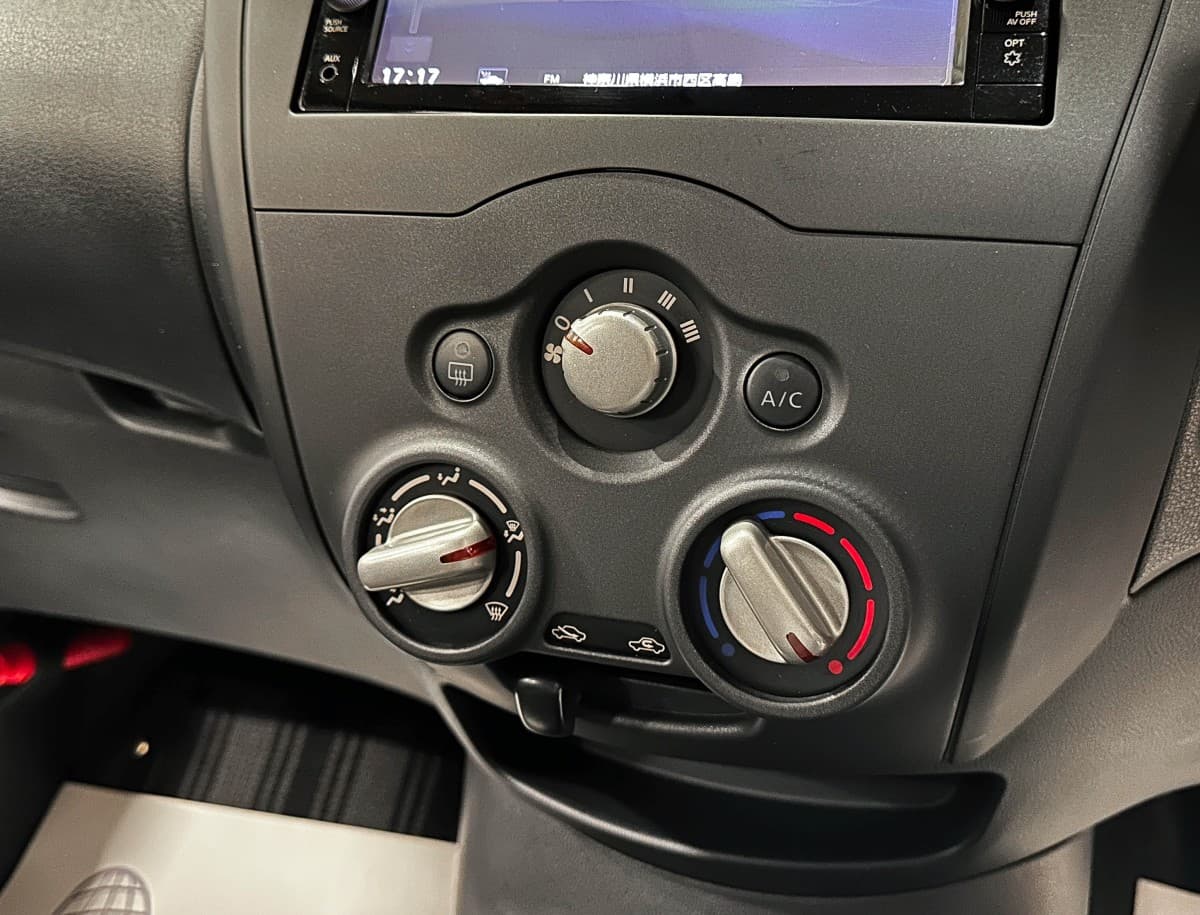 Nissan Note - фото 24